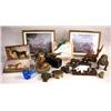 Image 1 : A MISCELLANEOUS GROUP OF TABLE TOP ARTICLES