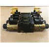 Image 2 : (4) PARKER HYDRAULIC SOLENOID VALVES * SEE PICS FOR #'s *