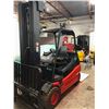 Image 1 : Linde E25 ForkLift (2005) 5000lbs for outside / Battery 80v not included but many choices available