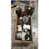 Image 1 : Box with contain