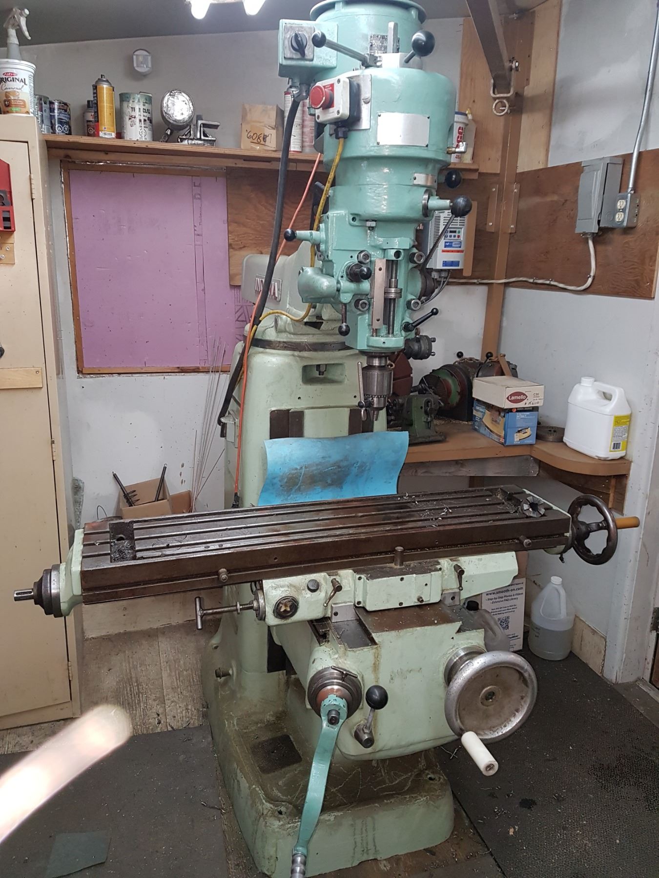 Induma Milling Machine R8 with transfo and Drive to be on 220v 1ph ...