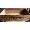 Image 2 : FAIRBANK'S GOLD DUST WASHING POWDER, WOOD CRATE - BLACK AMERICANA ADVERTISING