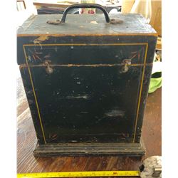 ANTIQUE PAINTED STORAGE BOX