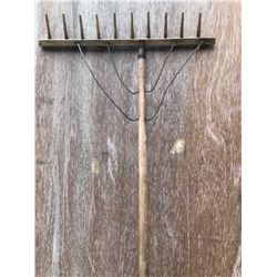 ANTIQUE WIRE & WOOD RAKE - PRIMITIVE PIECE