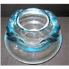 Image 2 : Round Fishbowl Vase w/ Blue Wreath Accent