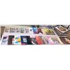 Image 1 : Autographed Vinyl LP Albums - Tom Netherton, Barbara Streisand, etc