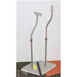 PAIR OF SPEAKER STANDS