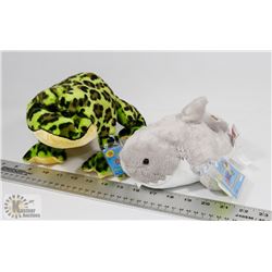 WEBKINZ SHARK PLUSH (HM382) WITH BULLFROG PLUSH