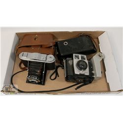 VINTAGE CAMERA FLAT