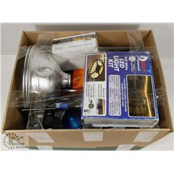 BOX OF ASSORTED LIGHT BULBS