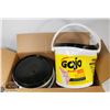 Image 1 : CASE OF 2 GOJO 170 PREMOISTENED WIPES