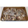 Image 1 : BOX OF SCHLIECH GOATS.