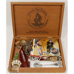 VINTAGE HAVANA CIGARS BOX  FULL OF COLLECTIBLE &