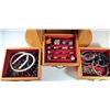 Image 3 : 11)  DELUXE JEWELRY BOX & CONTENTS