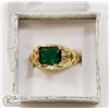 Image 1 : EMERALD GREEN STONE RING SET IN 10KT.