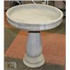 Image 1 : CONCRETE BIRDBATH 2 PIECE 15"X15"