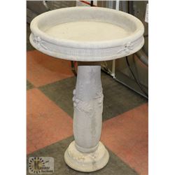 CONCRETE BIRDBATH 2 PIECE 16"X23"