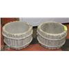 Image 1 : LOT OF 2 CONCRETE FLOWER POTS 10" WIDE