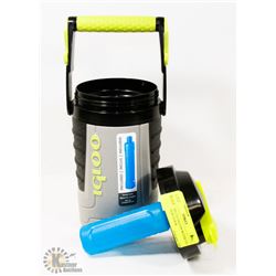 NEW IGLOO 1/2 GALLON WATER JUG WITH FREEZE STICK