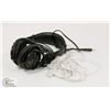 Image 1 : LOT OF TWO HEADPHONES, ONE IS SAMSUNG