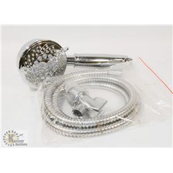 SHOWERHEAD WITH MOUNT AND HOSE