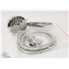 Image 1 : SHOWERHEAD WITH MOUNT AND HOSE