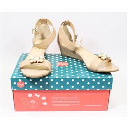 LINDSAY PHILLIPS INTERCHANGEABLE SNAP SHOE TAN