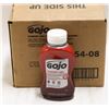 Image 1 : CASE WITH 8 BOTTLES OF CHERRY GOJO