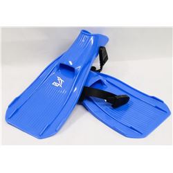 BLUE FLIPPERS FOR SNORKLING SIZE SMALL