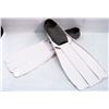 Image 1 : PAIR OF NEW WHITE SZ 6-7 SCUBA FLIPPERS