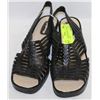 Image 1 : SANDAK LADIES WEDGE SANDALS SIZE 7 BLACK
