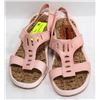 Image 1 : SANDAK LADIES WEDGE SANDALS SIZE 7 PINK COLOR