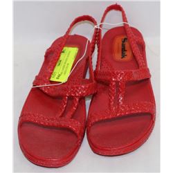 SANDAK LADIES WEDGE SANDALS SIZE 6 RED COLOR