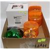 Image 1 : SAFETY LIGHT LOT: INCLUDES 2 BEACONS AND 3 COVERS