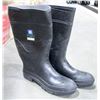 Image 1 : PAIR OF BAFFIN STEEL TOE RUBBER BOOTS