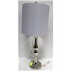 Image 1 : SHOWHOME LAMP