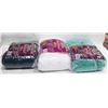 Image 1 : 3 BAGS OF 1LB  ASSORTED COLOR 100%  ACRYLIC YARN