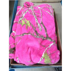 New True Timber Shower Wraps with shoulder straps / velcro front/ soft