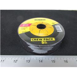 New DeWalt 1/4" x 4-1/2" Grinding Disks / crew pack of 5.