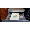Image 2 : ALUMINUM FOOD DEHYDRATOR W/ 4 TRAYS