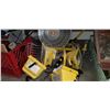 Image 2 : 2 YELLOW SHOP LIGHTS AND HEAT DISH PLUS CERAMIC HEATER