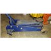 Image 2 : LARGE BLUE 3 TON FLOOR JACK