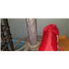 Image 3 : SPORT BRELLA AND CAST IRON STAND