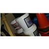 Image 2 : LOT OF ANTI GRAFFITI KITS