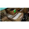 Image 1 : BOX OF BOXES AND RUBBER SPACERS