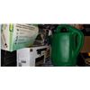 Image 2 : 2 IN BOX SPRINKERS AND 2 WATERING CANS