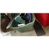 Image 2 : SEAHAWK INFLATABLE BOAT W/ PADDLES IN GREEN TOTE
