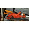 Image 2 : BLACK AND DECKER AND YARDWORKS ELECTRIC WEEDEATERS