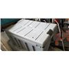 Image 1 : 17 1/2 X 24 X 39 HEAVY DUTY ROLLING LOCKABLE BOX