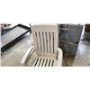 Image 3 : 2 STACKING PATIO CHAIRS